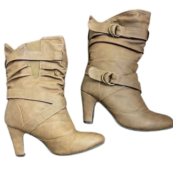 👢Leather Wide Calf Scrunched Belted Twisted X Boots - Picture 2 of 13